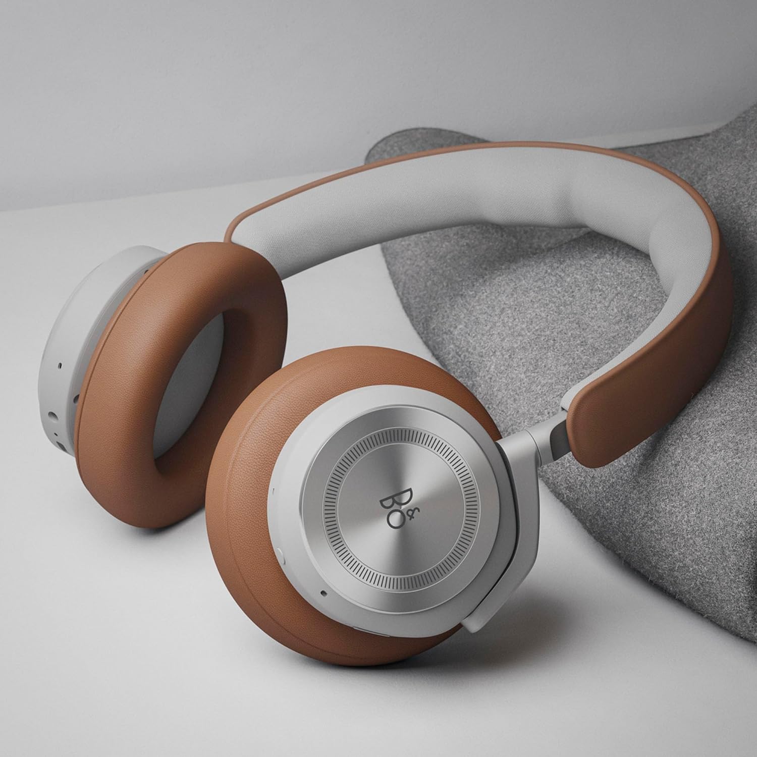 Bang & Olufsen Beoplay HX Test - Bild