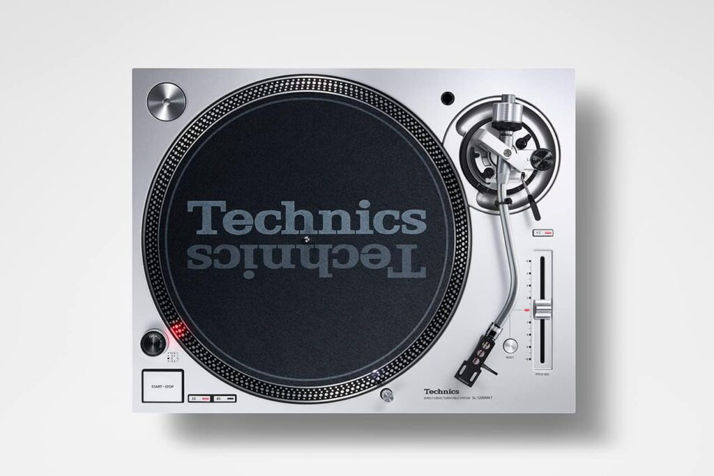 Technics SL-1200MK7 Test - Front